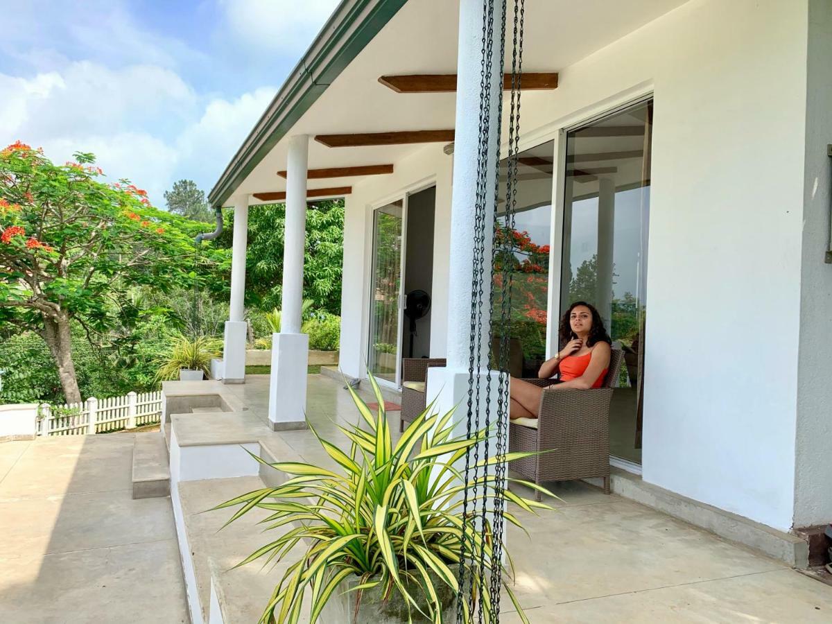 Amandari Holiday Villa Gelioya Esterno foto