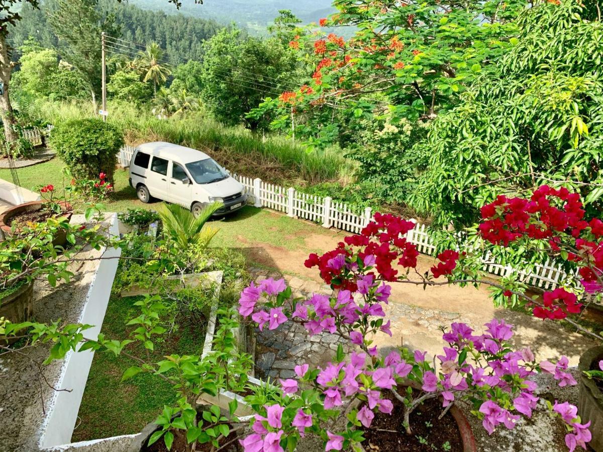 Amandari Holiday Villa Gelioya Esterno foto