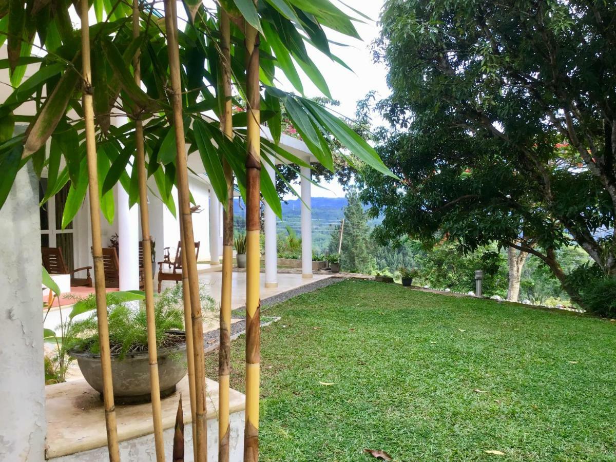 Amandari Holiday Villa Gelioya Esterno foto