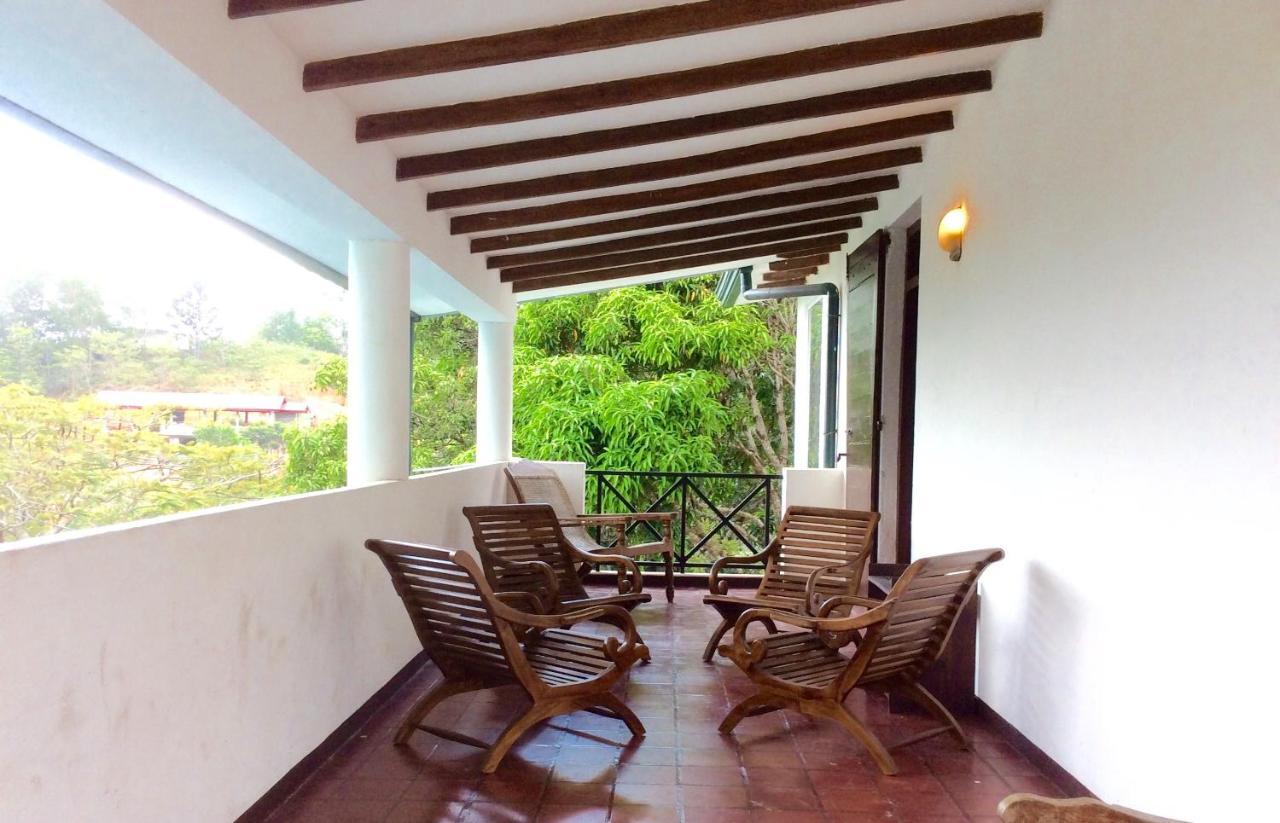 Amandari Holiday Villa Gelioya Esterno foto